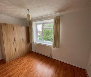 Claverham, North Somerset - Photo 2