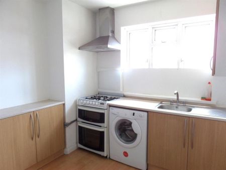 1 bedroom flat to rent - Photo 2