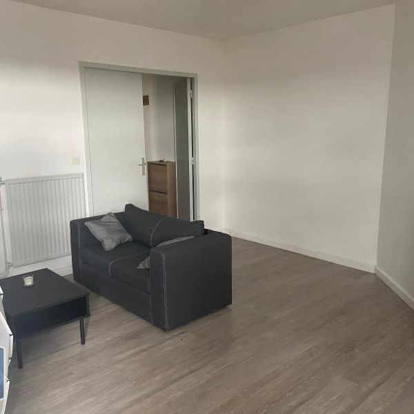Location Appartement 1 pièce 50m² AGEN 47000 - Photo 1