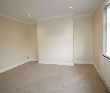 Wordsworth Avenue, Sheffield, S5 - Photo 1