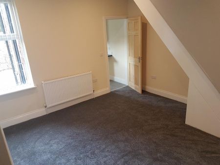 3 bedroom terraced house to rent - Photo 3