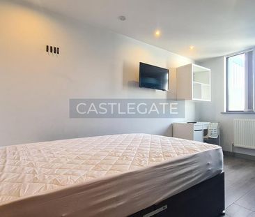 7 bedroom flat share to rent - Photo 4