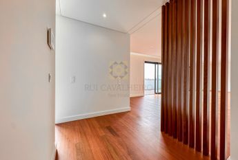 Apartamento T4 em Porto