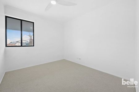 Charming 3-Bedroom Home in the Heart of North Haven - Photo 2