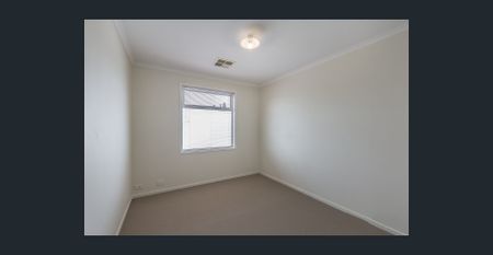 Spacious Three-Bedroom Home Designed for Easy Living! - Photo 4