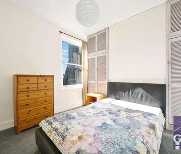 Friern Barnet Road, London, N11 - Photo 2