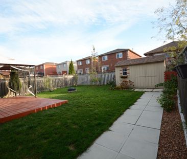 For Lease - 13 Benjamin Lane, Barrie, Ontario - Photo 4