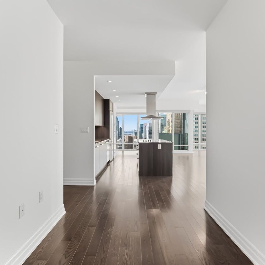 For Lease - 8 The Esplande N/A Unit# # 3705, Toronto, Ontario - Photo 1