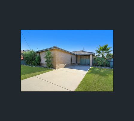 50 Highland Crescent, West Wodonga, Vic 3690 - Photo 1
