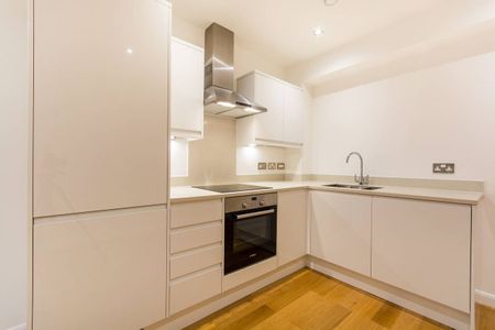 1 Bed Flat, Landsowne Road, CR0 - Photo 3