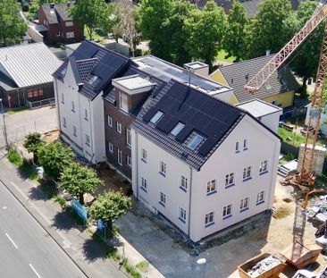 Ein architektonisches Highlight: Wohnen im historischen Schulgebäude mit modernster Technik! - Photo 2