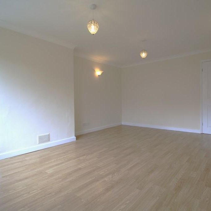 2 bedroom semi-detached bungalow to rent - Photo 1