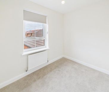 Sniggs Field Avenue, Winnycroft - Photo 3