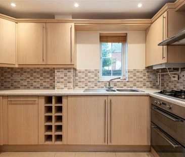 Amethyst House, Amethyst Drive, Sittingbourne, Kent, ME10 - Photo 5