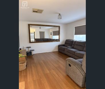 WELL PRESENTED THREE BEDROOM HOME - Photo 1