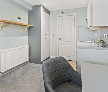 Not Your Average House Share - Photo 4