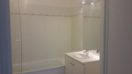 location Appartement T2 DE 45.86m² À LE CHESNAY - Photo 5