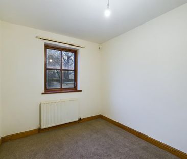 2 bedroom maisonette to rent - Photo 2