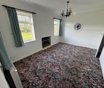 2 bedroom detached bungalow to rent - Photo 5