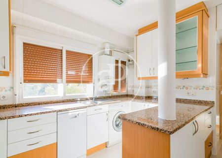 Flat for rent in Plaza Juan Antonio Suanzes. - Photo 4