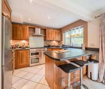 3 bedroom terraced house to rent - Photo 6
