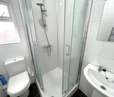 4 bedroom house share to rent - Photo 4
