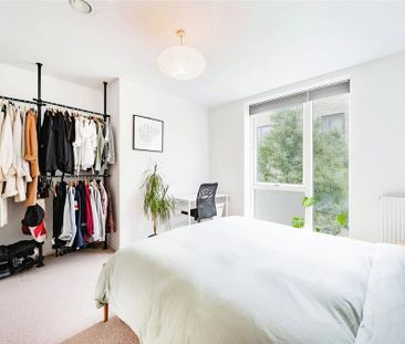 2 bedroom flat to rent - Photo 4