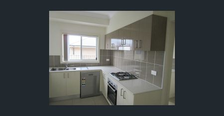 Modern and Low-Maintenance - Photo 4