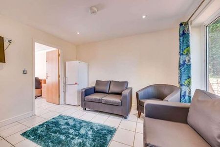 Crossways, Canterbury, CT2 - Photo 2