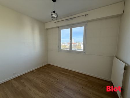 Location Appartement 5 pièces 113m² RENNES 35000 - Photo 2