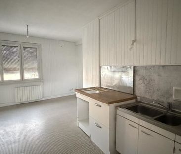 T2 centre village - Photo 1