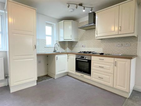 Oxford Street, Burnham-on-Sea, Somerset - Photo 4