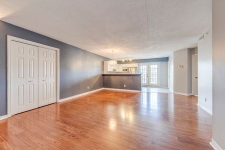 For Lease - 1411 Walkers Line Unit# 302, Burlington, Ontario - Photo 3