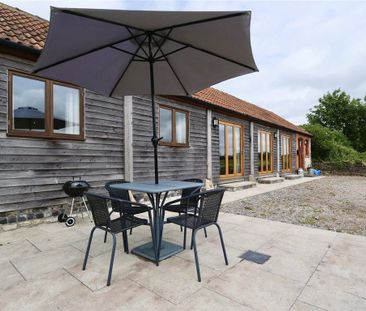 2 bedroom detached house to rent - Photo 2