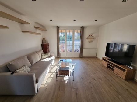 Location Appartement 2 pièces 49m² - Photo 3