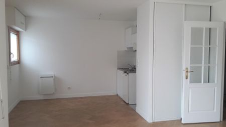 location Appartement F1 DE 34m² À PARIS - Photo 3