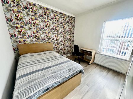 3 bedroom terraced house to rent - Photo 5