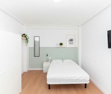 Carrer de l'Orient, Valencia, Valencian Community 46004 - Photo 1