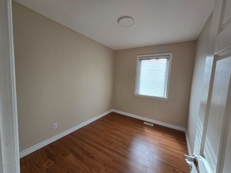 For Lease - 69 Alexandria Crescent, Brampton, Ontario - Photo 4