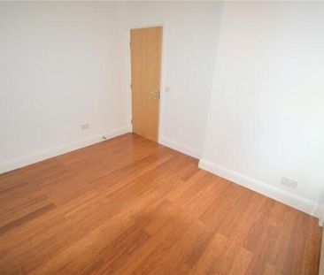 1 bedroom ground floor flat to rent - Photo 2