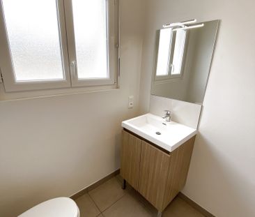 Location Appartement 3 pièces 64m² ST LO 50000 - Photo 3