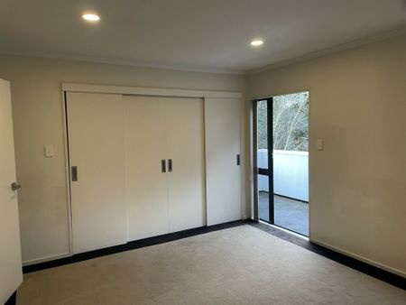 Beauty in Totara Heights - Photo 4