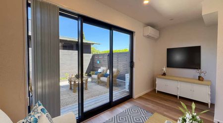 Brand new beatuiful two bedroom, two bathroom home. - Photo 2