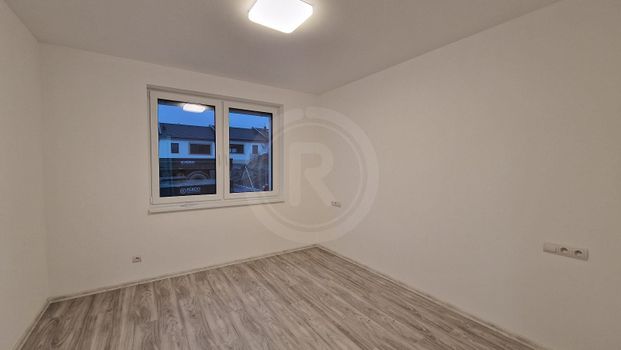 Pronájem bytu 2+kk 64 m² - Photo 1