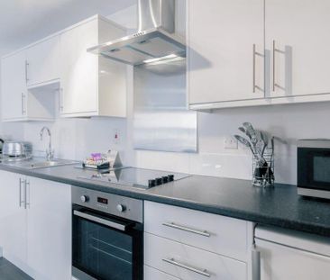 2 bedroom flat to rent - Photo 6