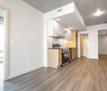 900 St-Jacques, Montréal, QC - Photo 2