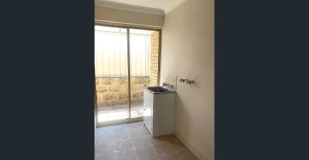 Spacious 4 x 2 Family Home - Photo 5