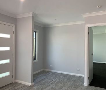 Near-new unit offering low-maintenance living - Photo 3