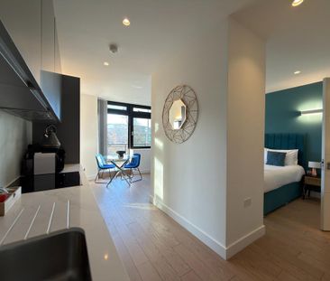 Studio to rent - Photo 2