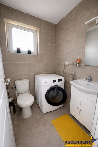 Rezidenta deosebita, curte proprie, loc de parcare, Liziera, - Fotografie 5